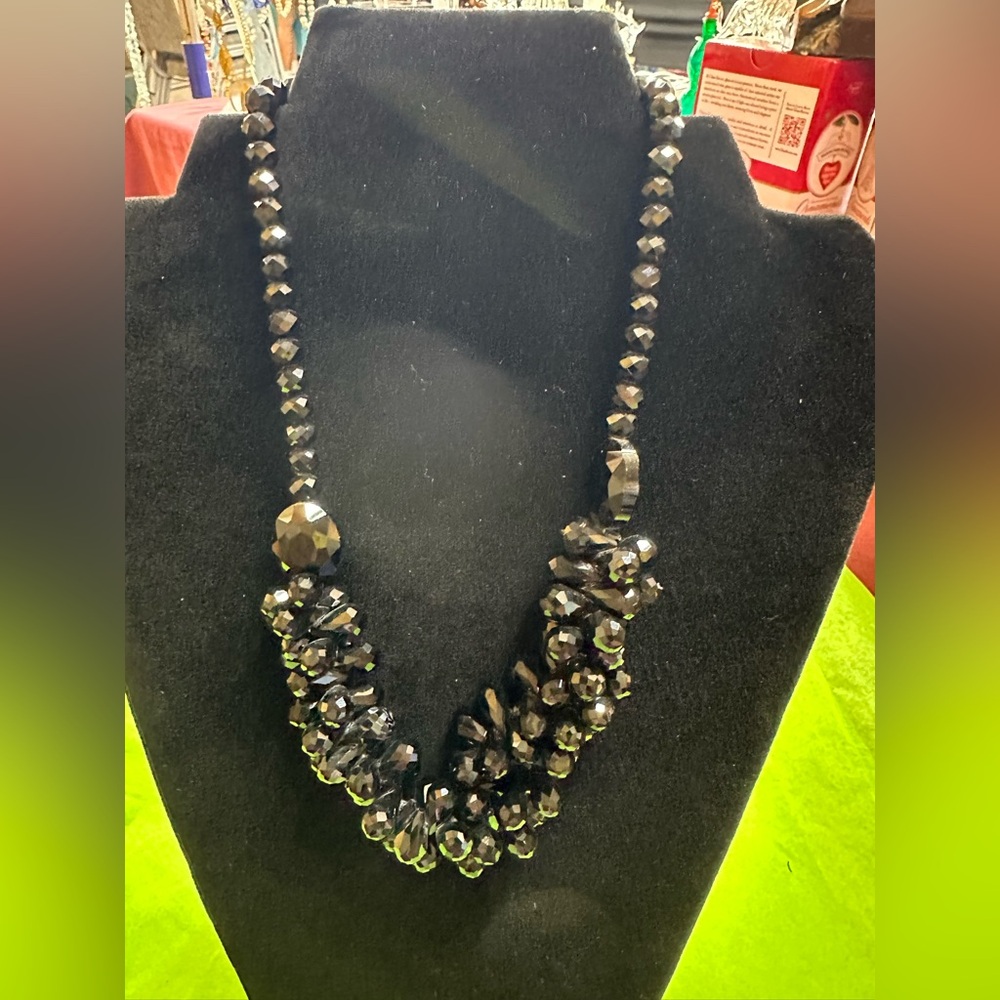 Elegant Black Beaded Necklace